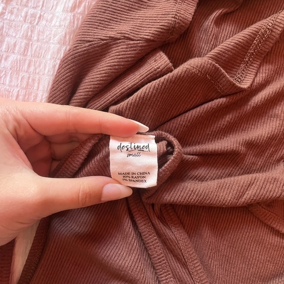 Brown tank top - Picture 2 of 6